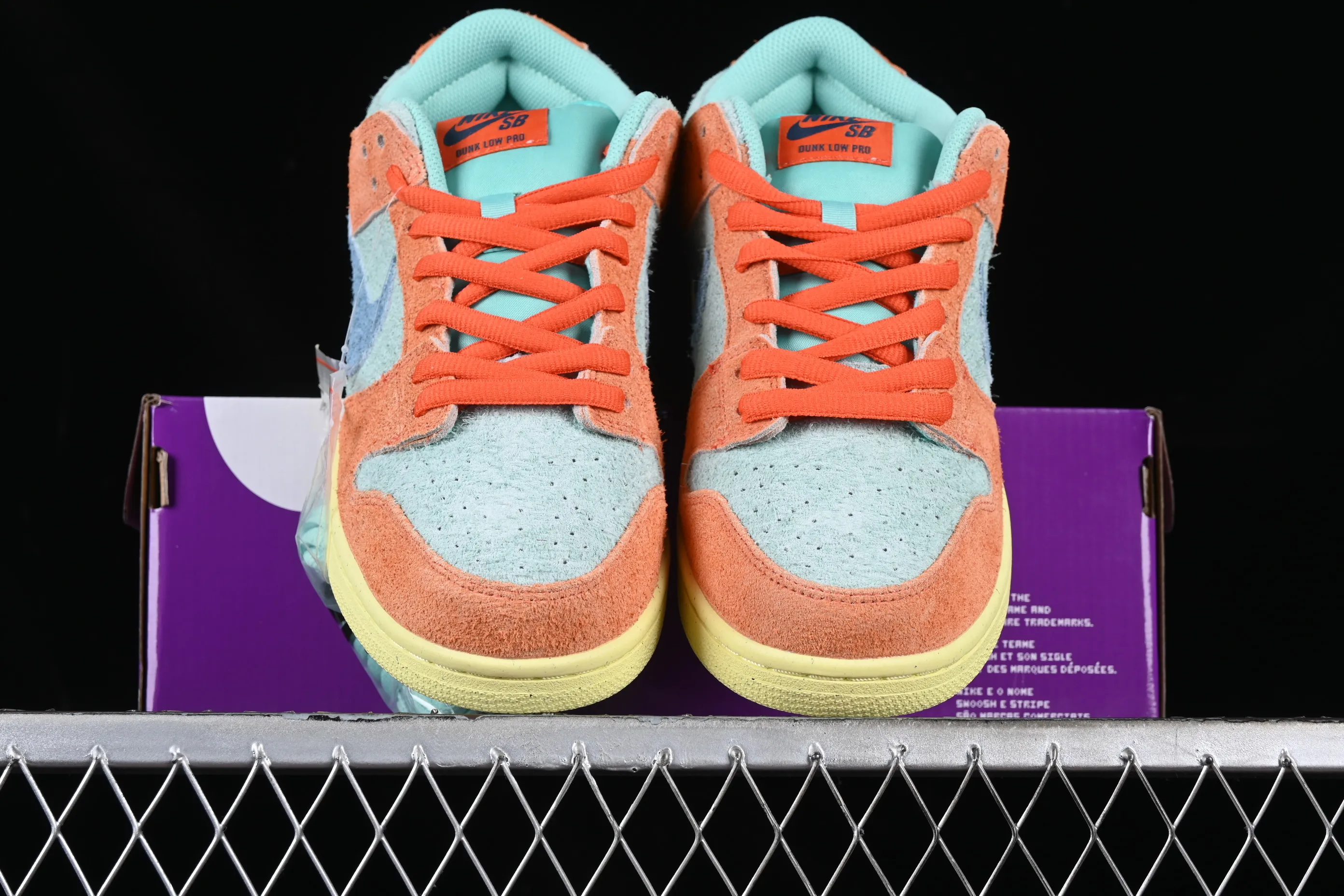 All categories Nk SB Dunk series Nk SB Dunk Low low-top sneakers K version Nk SB Dunk "Noise Aqua" tropical fruit pie Dunk series retro low-top casual skateboard shoes DV5429-800